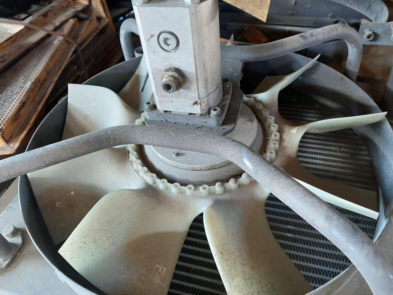 Volvo 160 B - Sistemi i ftohjes për Makineri ndërtimi: foto 4 Volvo 160 B - Sistemi i ftohjes për Makineri ndërtimi: foto 4