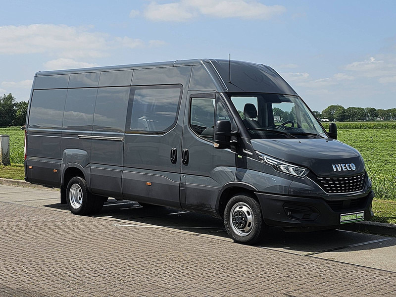Iveco Daily 35C18 ac aut. dc EURO6 - Furgon: foto 4 Iveco Daily 35C18 ac aut. dc EURO6 - Furgon: foto 4