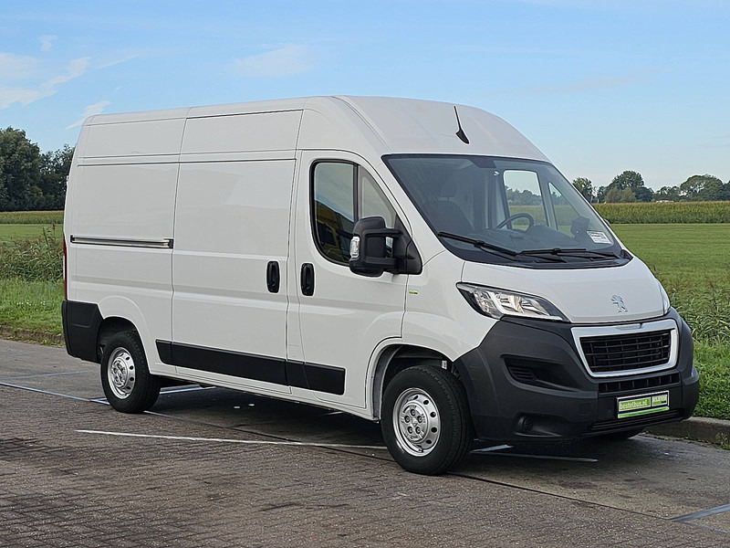 Peugeot Boxer 2.2 L2H2 Airco Euro6! - Furgon: foto 4 Peugeot Boxer 2.2 L2H2 Airco Euro6! - Furgon: foto 4