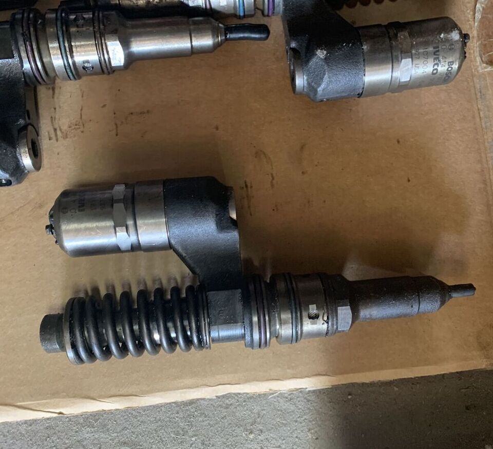 Bosch 0414701006 IVECO Stralis Euro 3,4 New Holland, Case - Injektori për Kamioni: foto 3 Bosch 0414701006 IVECO Stralis Euro 3,4 New Holland, Case - Injektori për Kamioni: foto 3