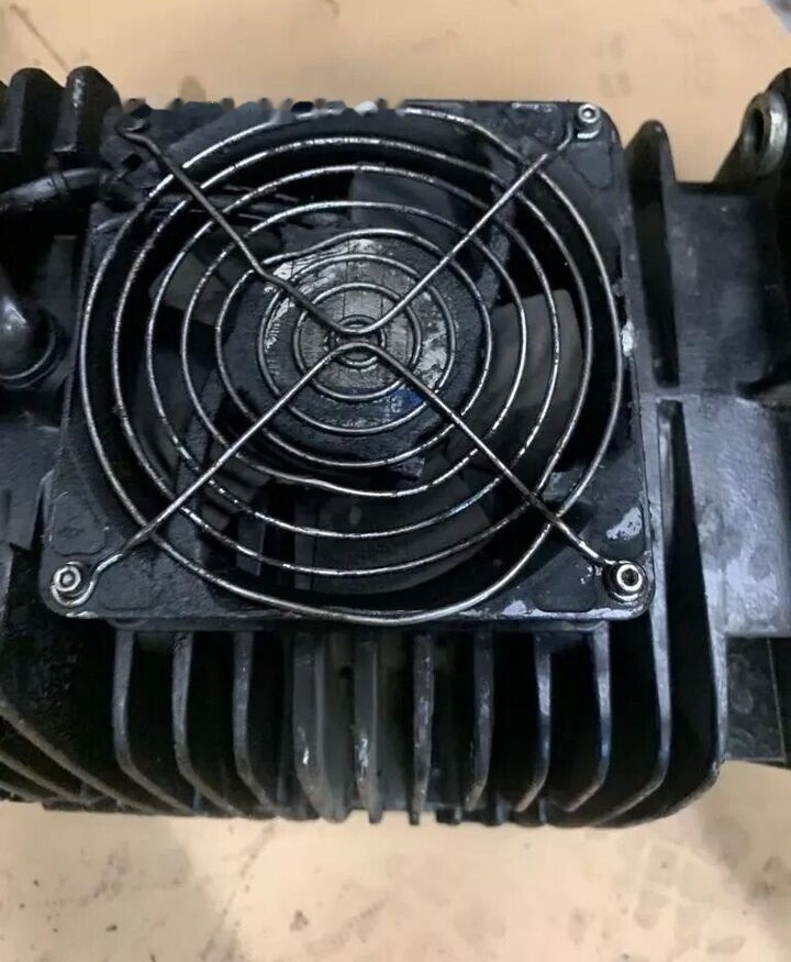 Do Autobusu Volvo B5LH E5 K202733 HCS K202733 - Kompresori i ajrit të frenave për Kamioni: foto 2 Do Autobusu Volvo B5LH E5 K202733 HCS K202733 - Kompresori i ajrit të frenave për Kamioni: foto 2