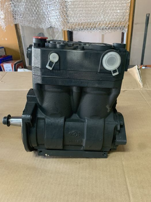 Knorr-Bremse podwójny używany do naprawy LK4936 IVECO Stralis Euro 5, LK4936 450KM, 2012r- truck - Kompresori i ajrit të frenave për Kamioni: foto 2 Knorr-Bremse podwójny używany do naprawy LK4936 IVECO Stralis Euro 5, LK4936 450KM, 2012r- truck - Kompresori i ajrit të frenave për Kamioni: foto 2