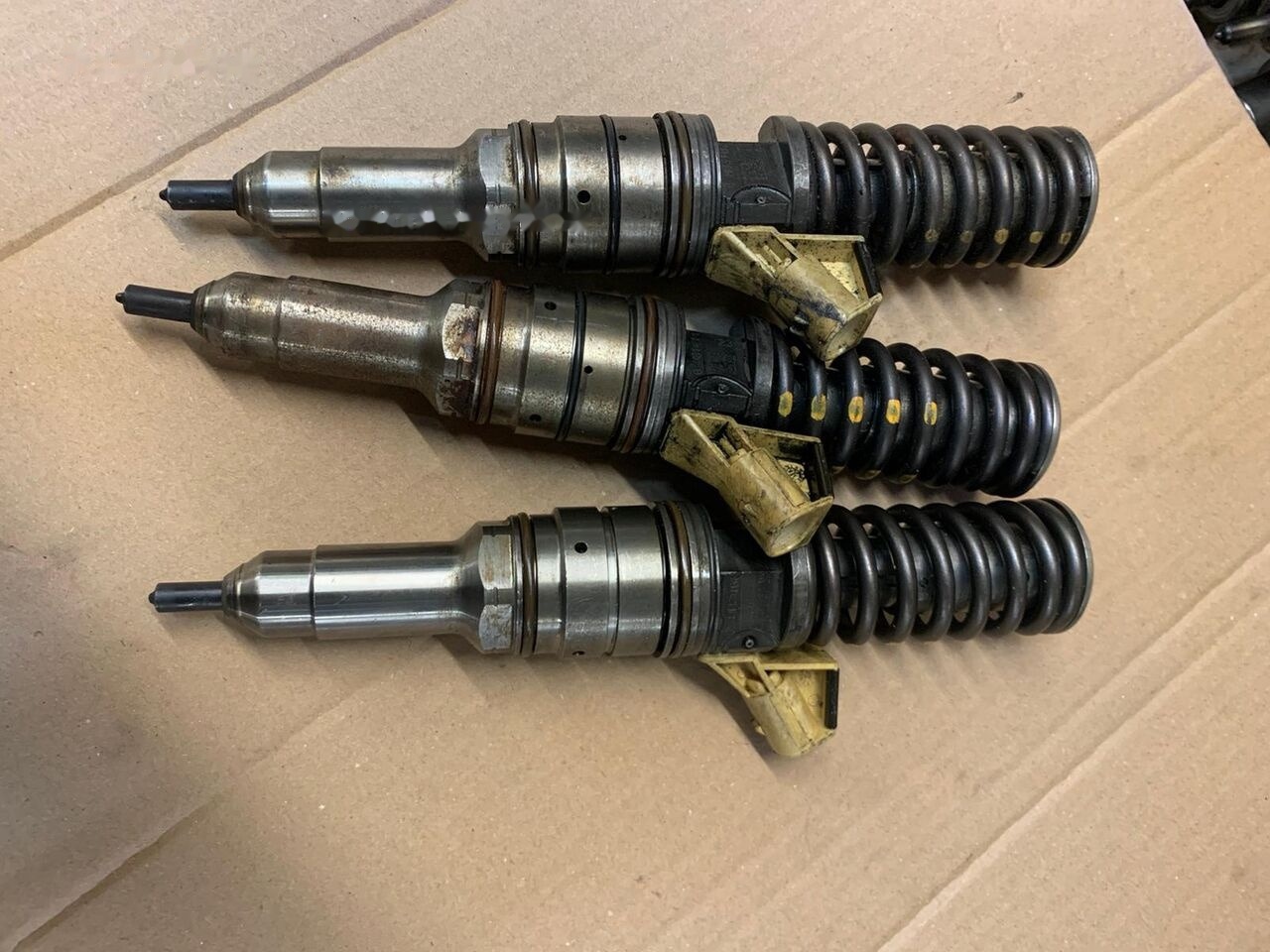 Pompo Iveco Stralis Bosch do regeneracji 0414703004 / 0414703008 - Injektori për Kamioni: foto 1 Pompo Iveco Stralis Bosch do regeneracji 0414703004 / 0414703008 - Injektori për Kamioni: foto 1