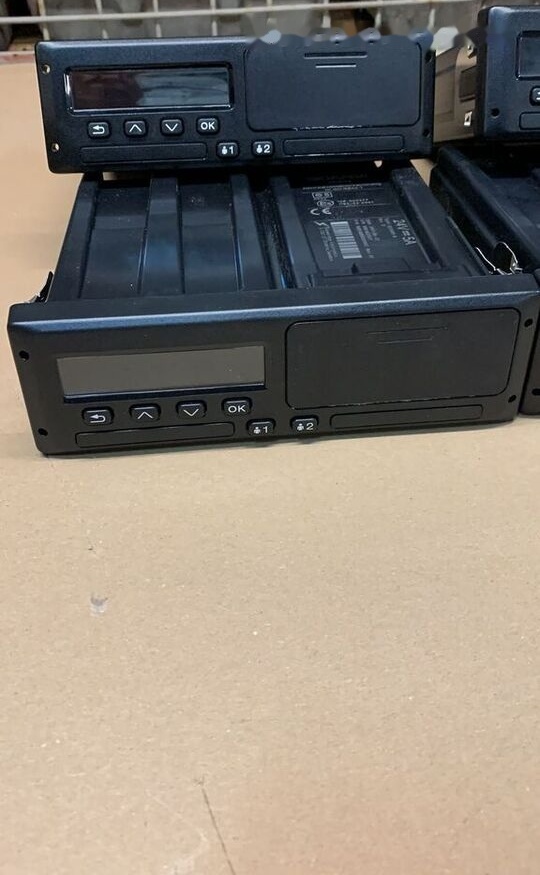 Scania NOWY 24V 5A 2918154 TYPE: SE5000-8 2918154 Scania truck - Tahografi për Kamioni: foto 4 Scania NOWY 24V 5A 2918154 TYPE: SE5000-8 2918154 Scania truck - Tahografi për Kamioni: foto 4