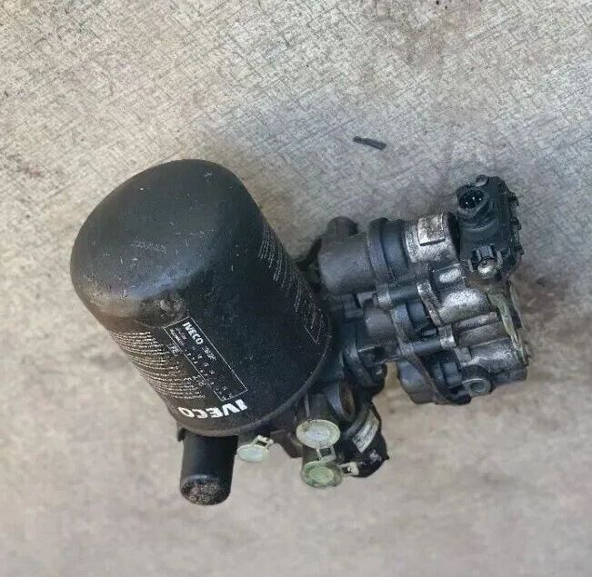 Zespół Przygotowania Powietrza IVECO Stralis LA8609 Knorr Bremse LA8609 - Valvul frenave për Kamioni: foto 1 Zespół Przygotowania Powietrza IVECO Stralis LA8609 Knorr Bremse LA8609 - Valvul frenave për Kamioni: foto 1