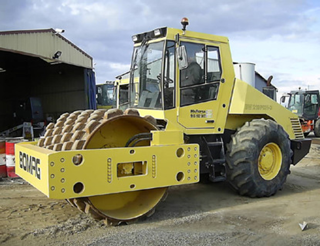 Autopropulsado Bomag BW 219PDH·3 - Ngjeshës: foto 1 Autopropulsado Bomag BW 219PDH·3 - Ngjeshës: foto 1