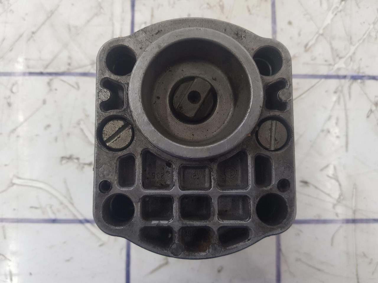 Bosch Bosch gear pump - Pompa hidraulike për Vinç: foto 4 Bosch Bosch gear pump - Pompa hidraulike për Vinç: foto 4