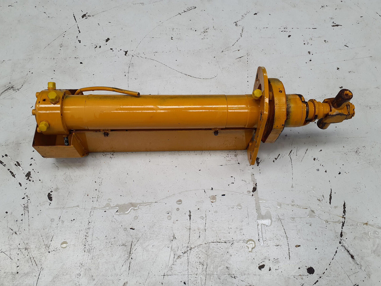 FAUN ATF 45-3 counterweight cylinder - Cilindri hidraulik për Vinç: foto 4 FAUN ATF 45-3 counterweight cylinder - Cilindri hidraulik për Vinç: foto 4