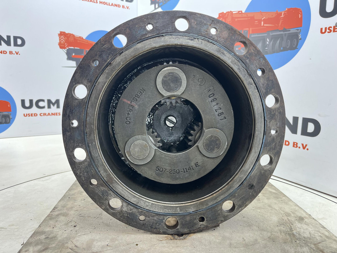 Krupp 70 GMT planetary gear 21-21-63-40-3pl-H135-46 - Transmisioni përfundimtar për Autovinç: foto 4 Krupp 70 GMT planetary gear 21-21-63-40-3pl-H135-46 - Transmisioni përfundimtar për Autovinç: foto 4