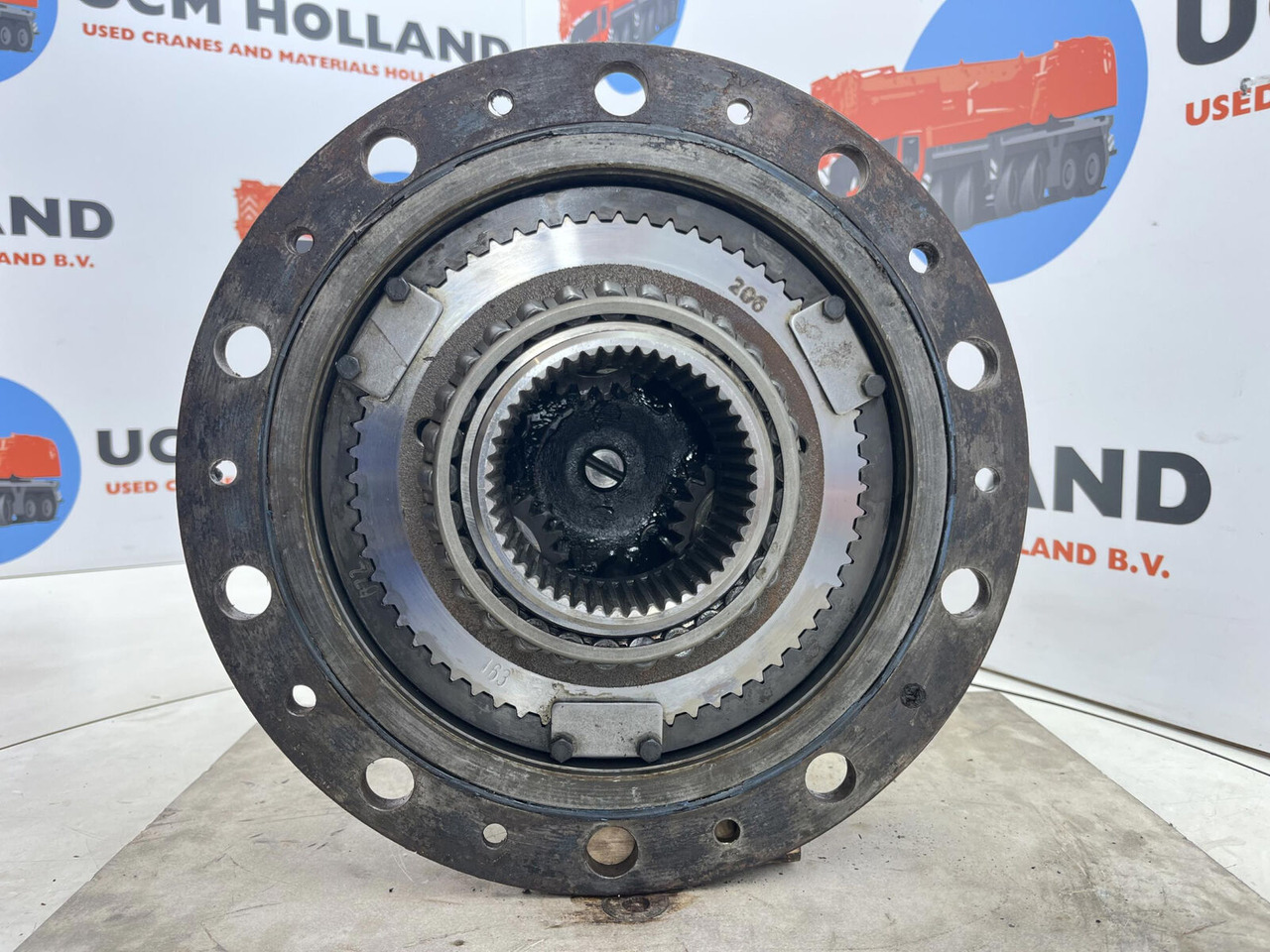 Krupp 70 GMT planetary gear 21-21-63-40-3pl-H135-46 - Transmisioni përfundimtar për Autovinç: foto 5 Krupp 70 GMT planetary gear 21-21-63-40-3pl-H135-46 - Transmisioni përfundimtar për Autovinç: foto 5