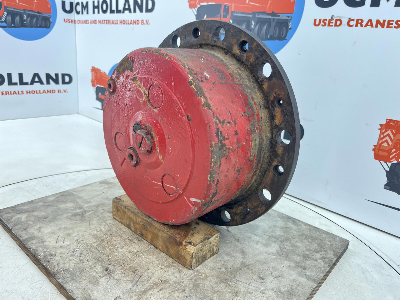 Krupp 70 GMT planetary gear 22-25-74-38-3pl-H135-46 - Transmisioni përfundimtar për Autovinç: foto 2 Krupp 70 GMT planetary gear 22-25-74-38-3pl-H135-46 - Transmisioni përfundimtar për Autovinç: foto 2