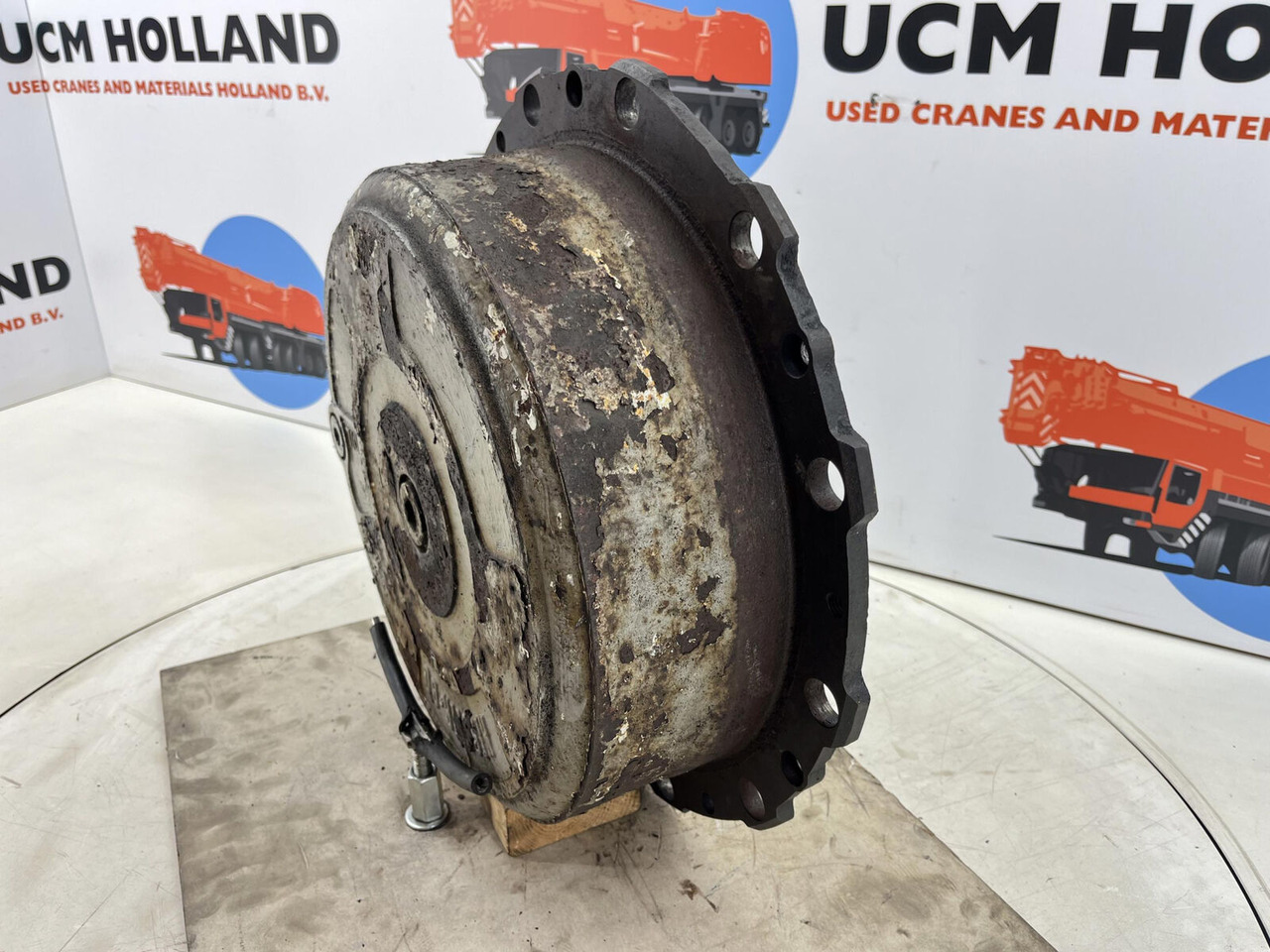 Krupp KMK 3050 planetary gear 12-23-60-34-3pl-H135-46 - Transmisioni përfundimtar për Autovinç: foto 2 Krupp KMK 3050 planetary gear 12-23-60-34-3pl-H135-46 - Transmisioni përfundimtar për Autovinç: foto 2