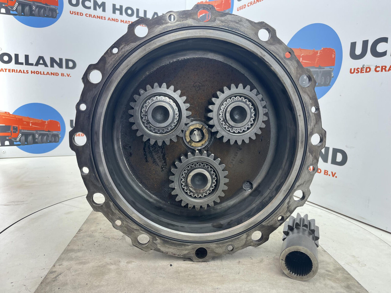 Krupp KMK 3050 planetary gear 12-23-60-34-3pl-H135-46 - Transmisioni përfundimtar për Autovinç: foto 5 Krupp KMK 3050 planetary gear 12-23-60-34-3pl-H135-46 - Transmisioni përfundimtar për Autovinç: foto 5