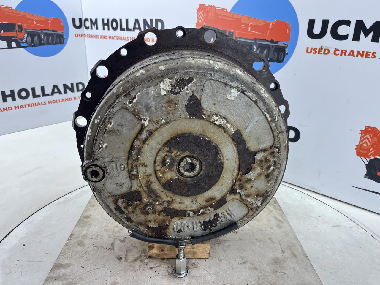Krupp KMK 3050 planetary gear 12-23-60-34-3pl-H135-46 - Transmisioni përfundimtar për Autovinç: foto 1 Krupp KMK 3050 planetary gear 12-23-60-34-3pl-H135-46 - Transmisioni përfundimtar për Autovinç: foto 1