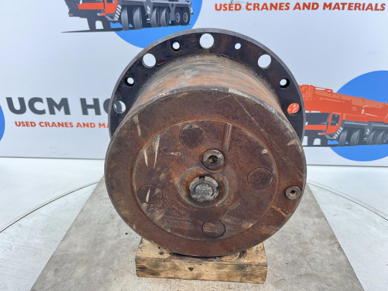 Krupp KMK 8350 planetary gear 22-25-74-40-4pl-H185-46 - Transmisioni përfundimtar për Vinç: foto 1 Krupp KMK 8350 planetary gear 22-25-74-40-4pl-H185-46 - Transmisioni përfundimtar për Vinç: foto 1