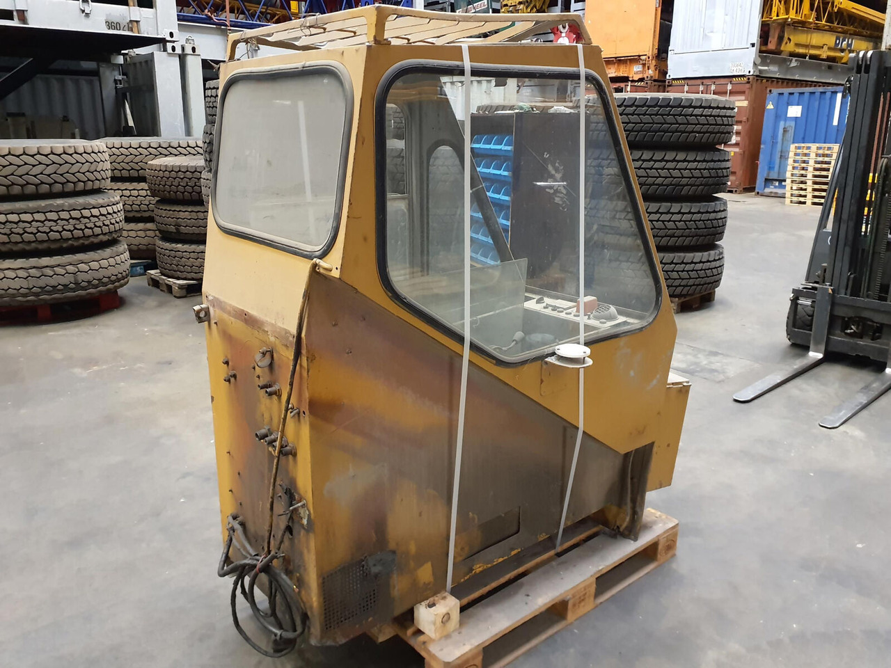 Liebherr LT 1120 upper cabin - Kabinë për Autovinç: foto 3 Liebherr LT 1120 upper cabin - Kabinë për Autovinç: foto 3