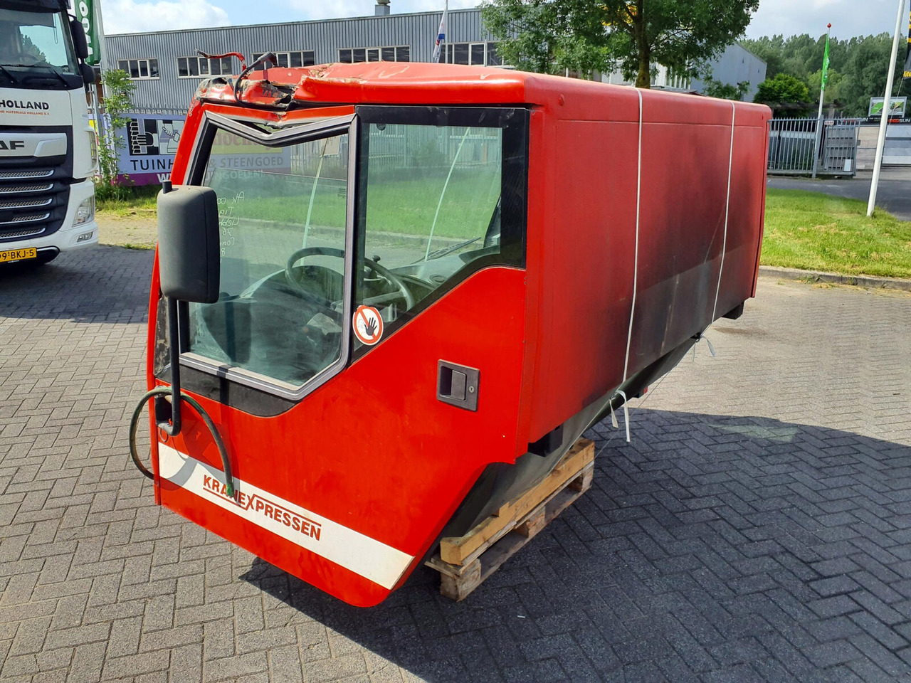 Liebherr LTM 1060-2 lower cabin - Kabinë për Autovinç: foto 3 Liebherr LTM 1060-2 lower cabin - Kabinë për Autovinç: foto 3