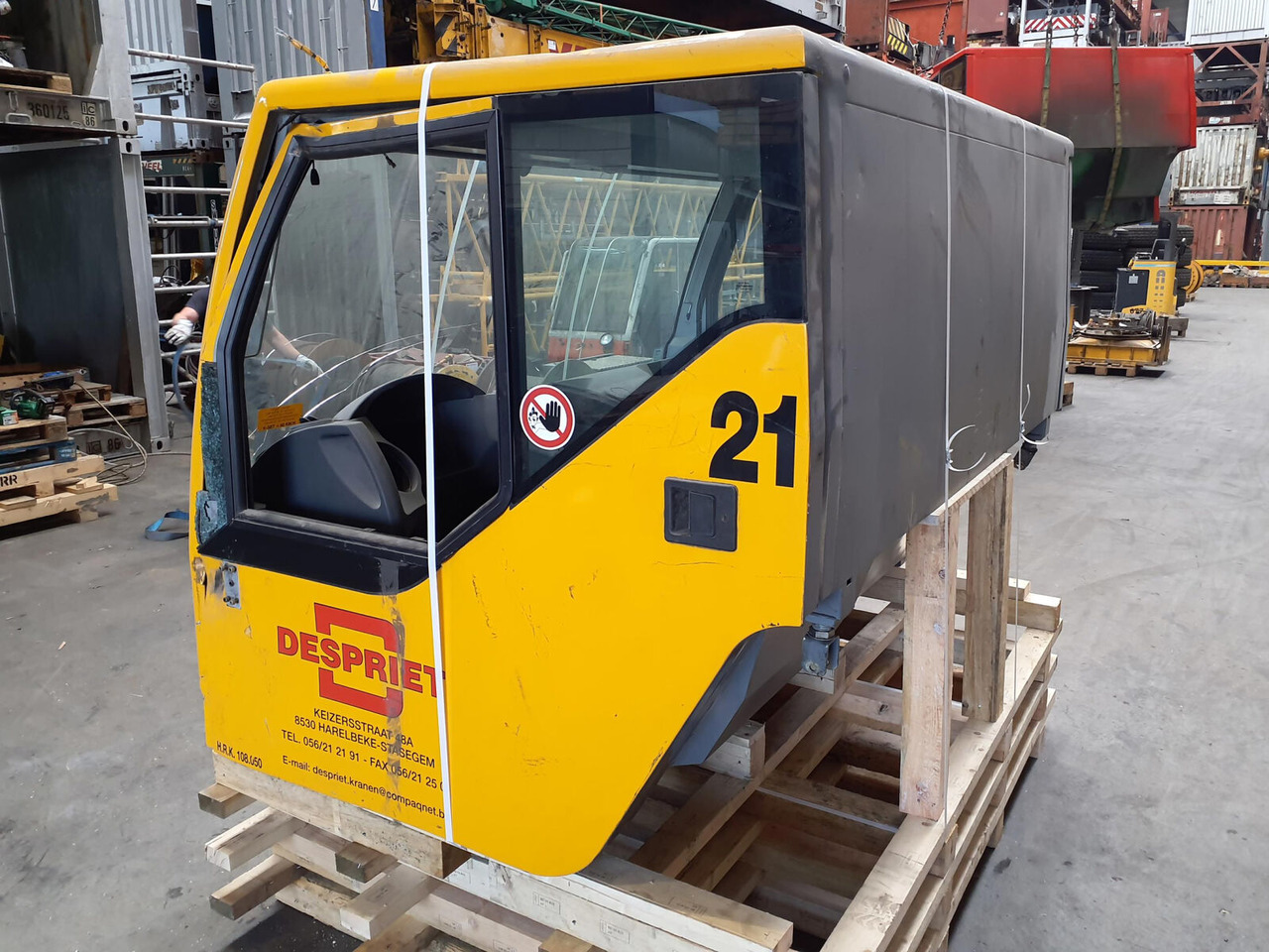 Liebherr LTM 1060-2 lower cabin - Kabinë për Autovinç: foto 2 Liebherr LTM 1060-2 lower cabin - Kabinë për Autovinç: foto 2