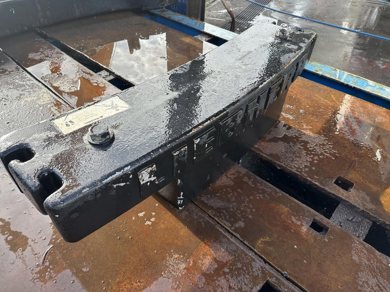 Liebherr LTM 1100-5.2 Counterweight 0,93 ton - Kundërpeshë për Autovinç: foto 4 Liebherr LTM 1100-5.2 Counterweight 0,93 ton - Kundërpeshë për Autovinç: foto 4