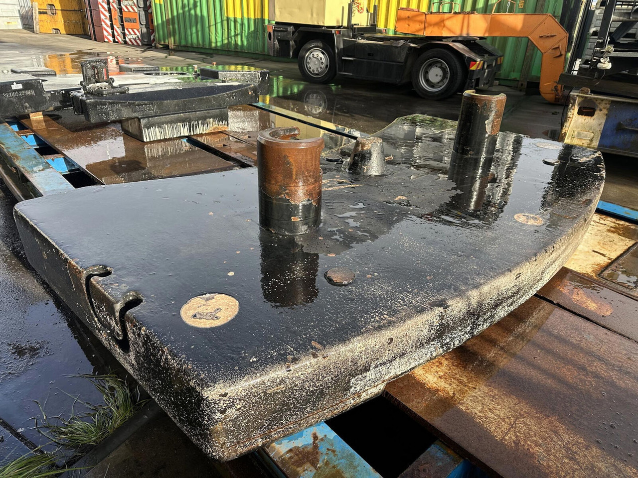 Liebherr LTM 1100-5.2 Counterweight 6,5 ton - Kundërpeshë për Autovinç: foto 2 Liebherr LTM 1100-5.2 Counterweight 6,5 ton - Kundërpeshë për Autovinç: foto 2