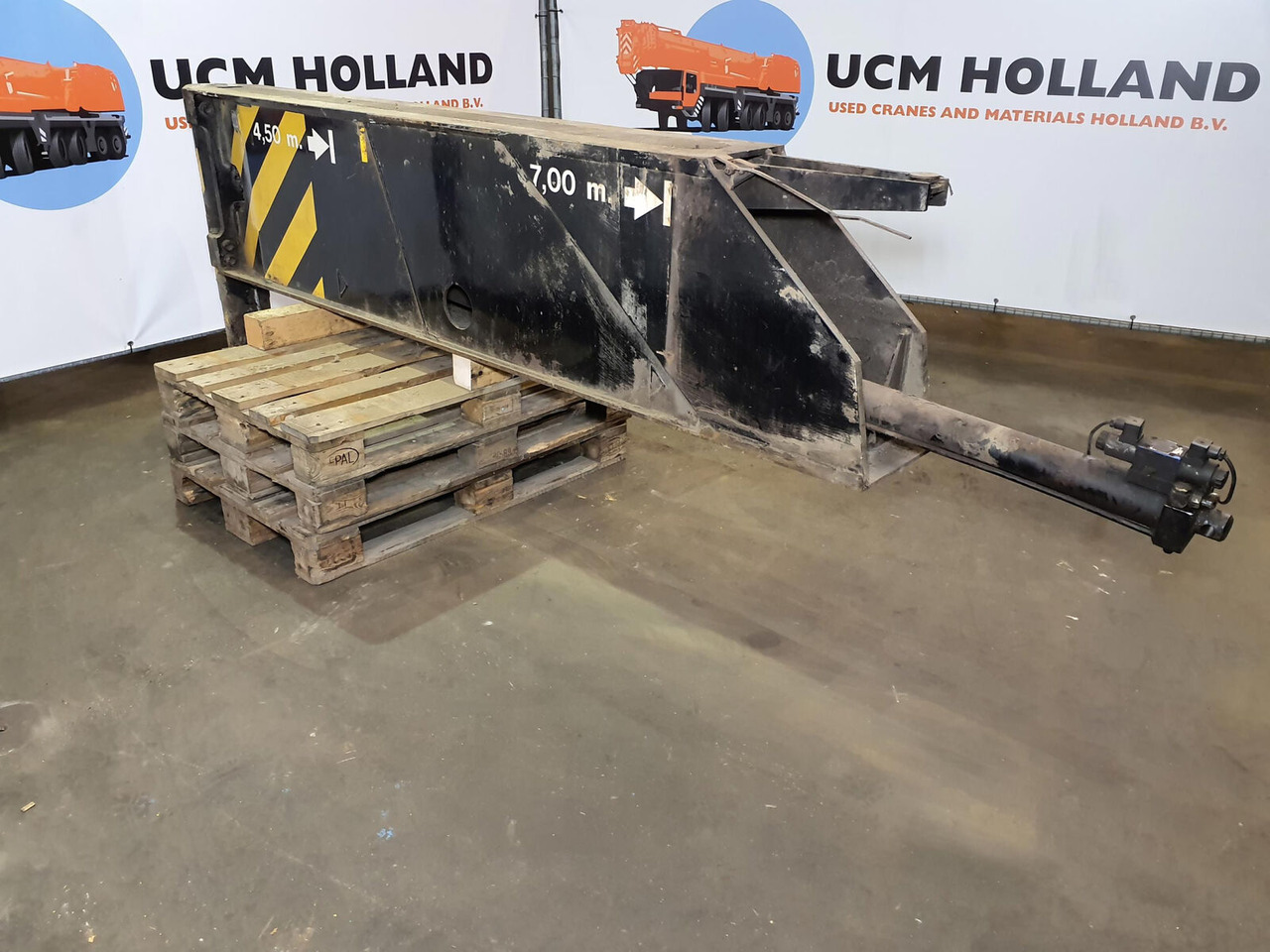 Terex AC 100 outrigger beam complete rear - Pezullimi për Autovinç: foto 3 Terex AC 100 outrigger beam complete rear - Pezullimi për Autovinç: foto 3