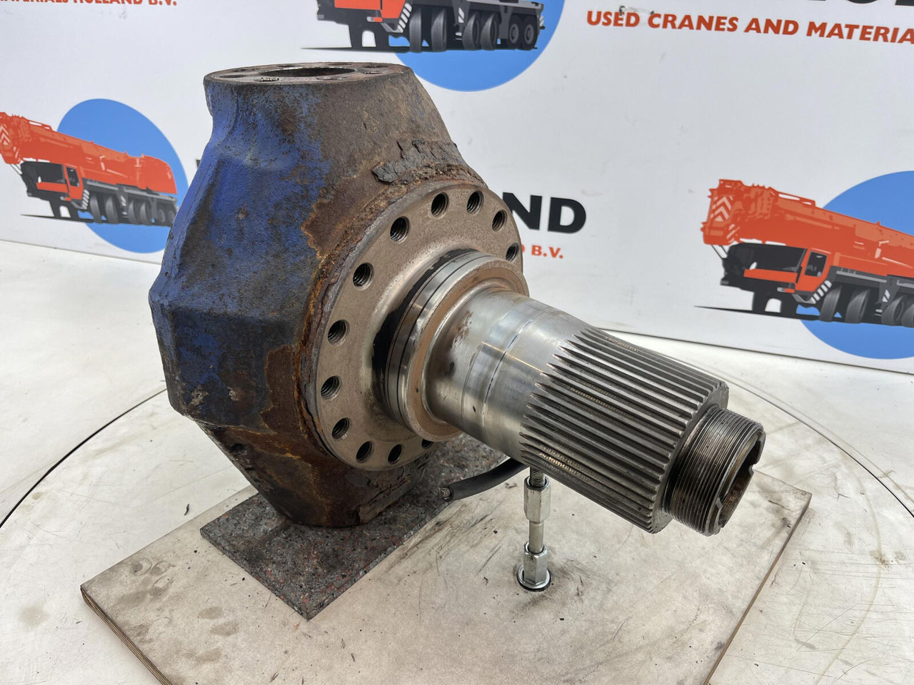 Terex AC 155, AC 205 Steering knuckle 16 holes - Krah moco për Autovinç: foto 3 Terex AC 155, AC 205 Steering knuckle 16 holes - Krah moco për Autovinç: foto 3