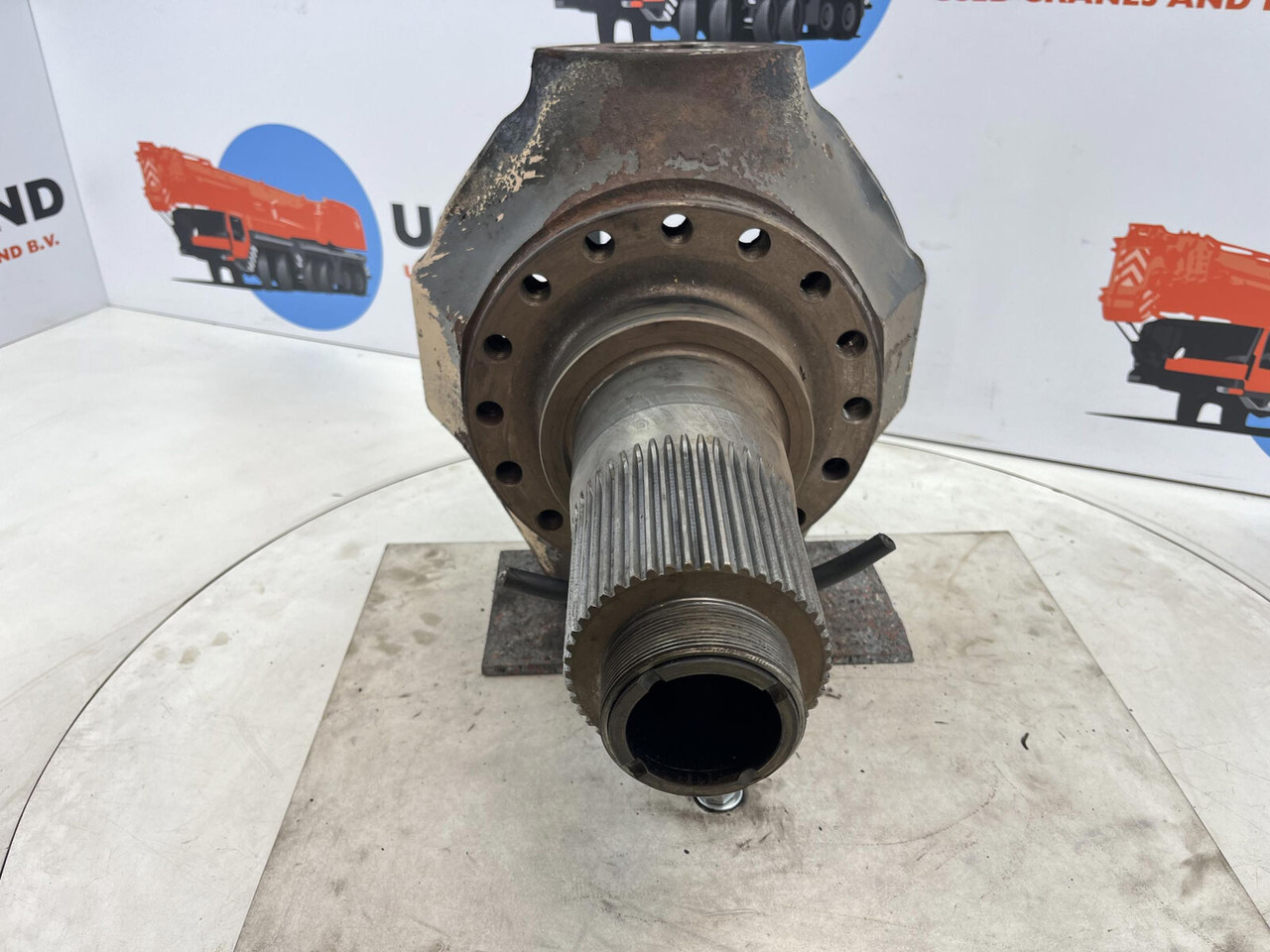 Terex AC 155 steering knuckle 16 holes axle 2 - Krah moco për Autovinç: foto 2 Terex AC 155 steering knuckle 16 holes axle 2 - Krah moco për Autovinç: foto 2