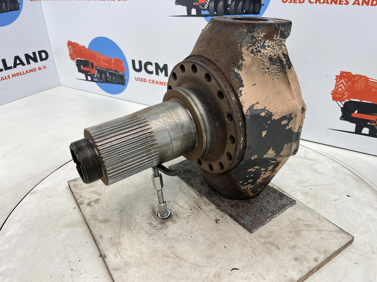 Terex AC 155 steering knuckle 16 holes axle 2 and 3 - Krah moco për Autovinç: foto 1 Terex AC 155 steering knuckle 16 holes axle 2 and 3 - Krah moco për Autovinç: foto 1