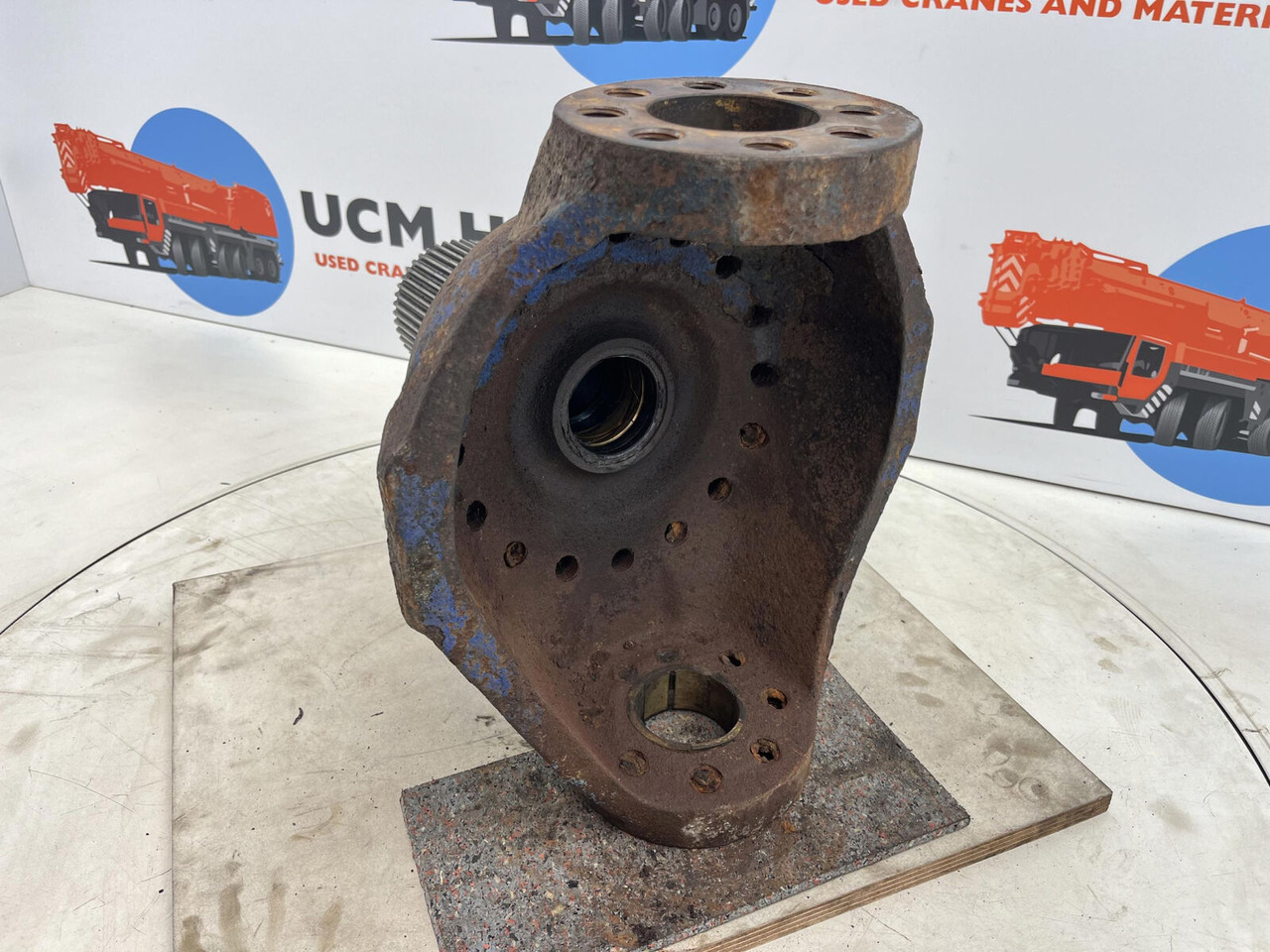 Terex AC 205 Steering knuckle 16 holes axle 4 - Krah moco për Autovinç: foto 4 Terex AC 205 Steering knuckle 16 holes axle 4 - Krah moco për Autovinç: foto 4