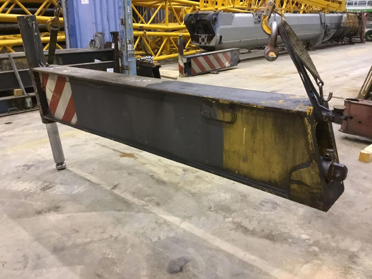 Terex AC 265 outrigger beam complete front - Pezullimi për Autovinç: foto 3 Terex AC 265 outrigger beam complete front - Pezullimi për Autovinç: foto 3