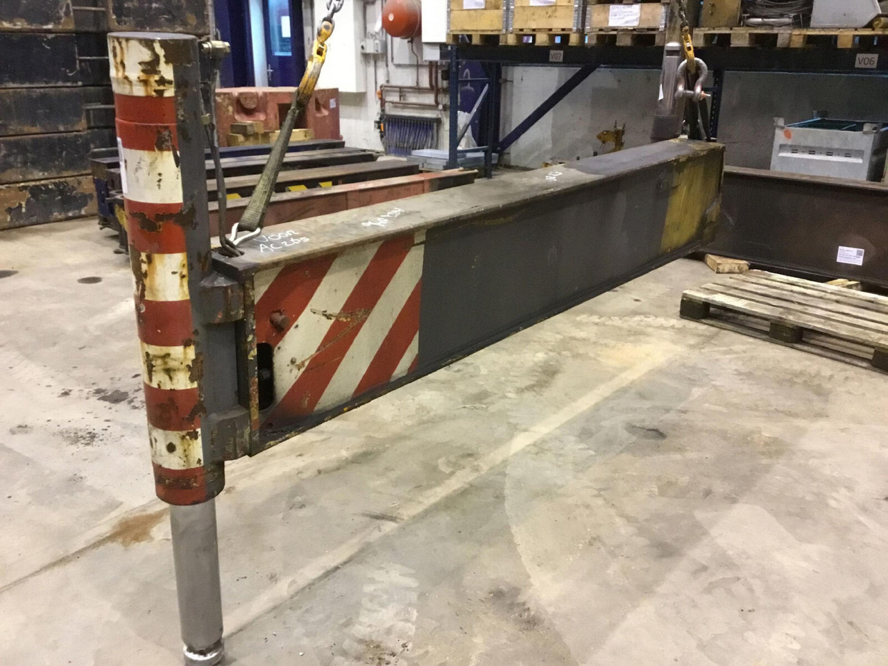 Terex AC 265 outrigger beam complete front - Pezullimi për Autovinç: foto 2 Terex AC 265 outrigger beam complete front - Pezullimi për Autovinç: foto 2