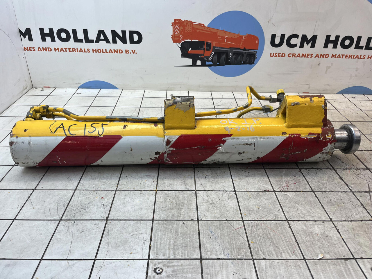 Terex AC 50 / AC 155 support cylinder front - Cilindri hidraulik për Autovinç: foto 1 Terex AC 50 / AC 155 support cylinder front - Cilindri hidraulik për Autovinç: foto 1