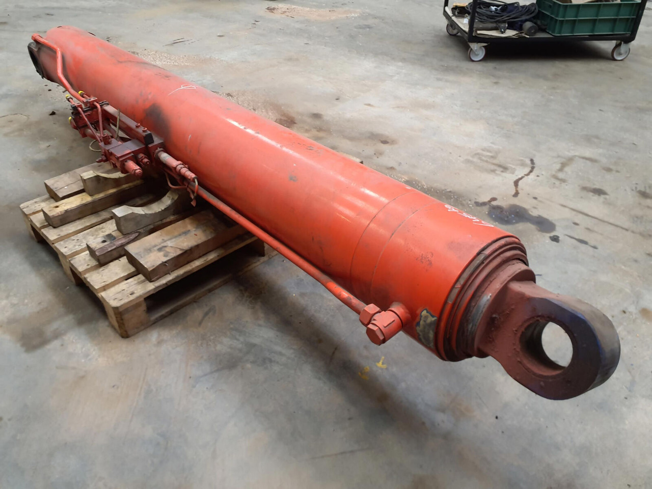 Terex AC 50 boom cylinder - Cilindri hidraulik për Autovinç: foto 2 Terex AC 50 boom cylinder - Cilindri hidraulik për Autovinç: foto 2