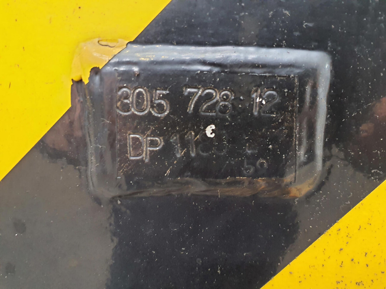 Terex AC 50 outrigger rear with outrigger cylinder - Pezullimi për Autovinç: foto 5 Terex AC 50 outrigger rear with outrigger cylinder - Pezullimi për Autovinç: foto 5