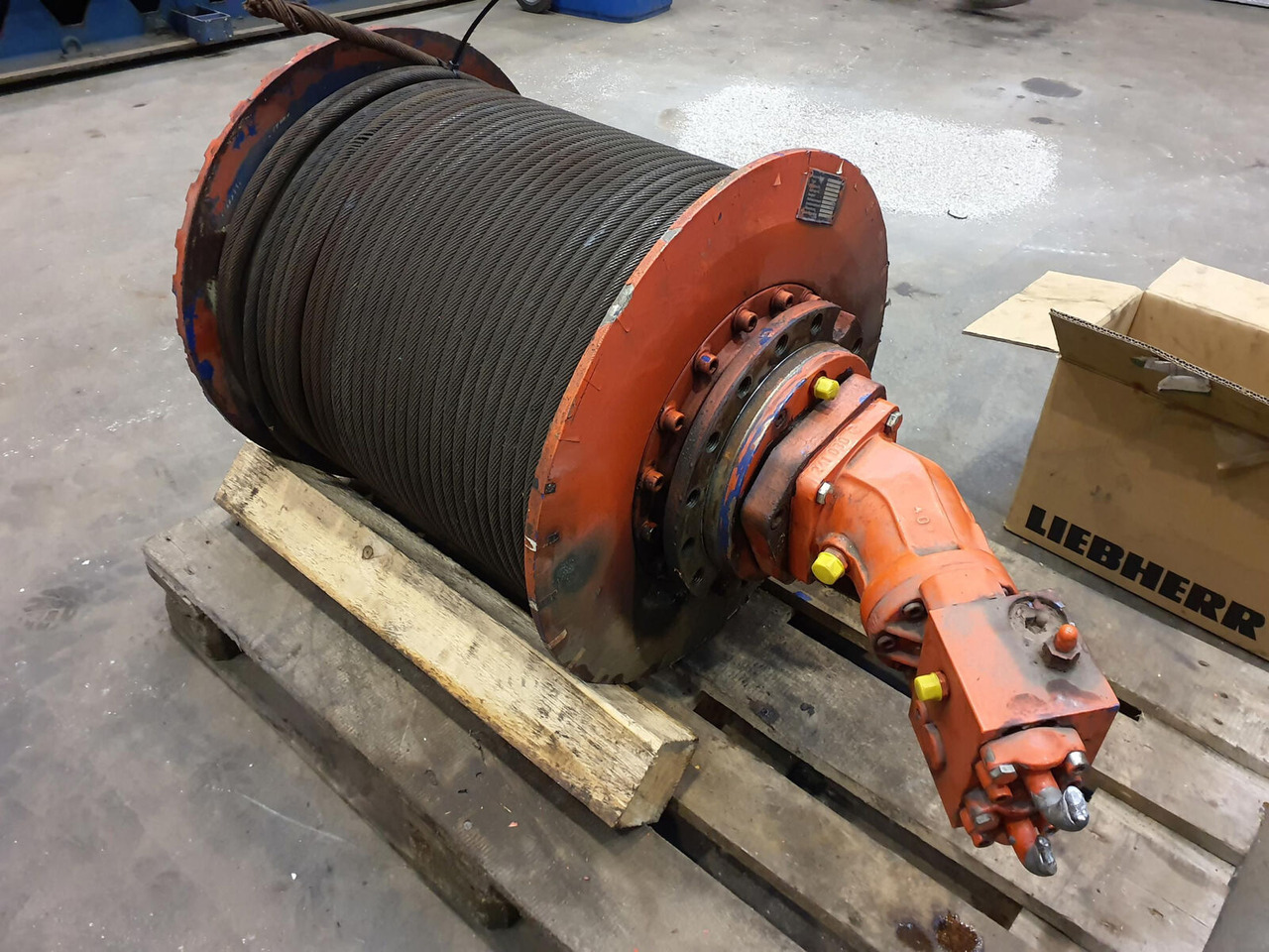 Terex AC 50 winch complete - Çikrik për Vinç: foto 1 Terex AC 50 winch complete - Çikrik për Vinç: foto 1