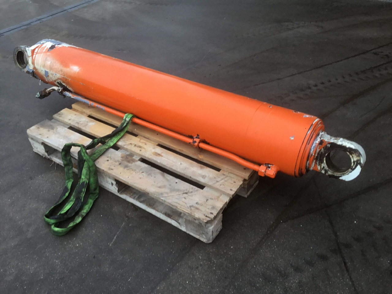 Terex AC 75 boom lift cylinder - Cilindri hidraulik për Autovinç: foto 4 Terex AC 75 boom lift cylinder - Cilindri hidraulik për Autovinç: foto 4