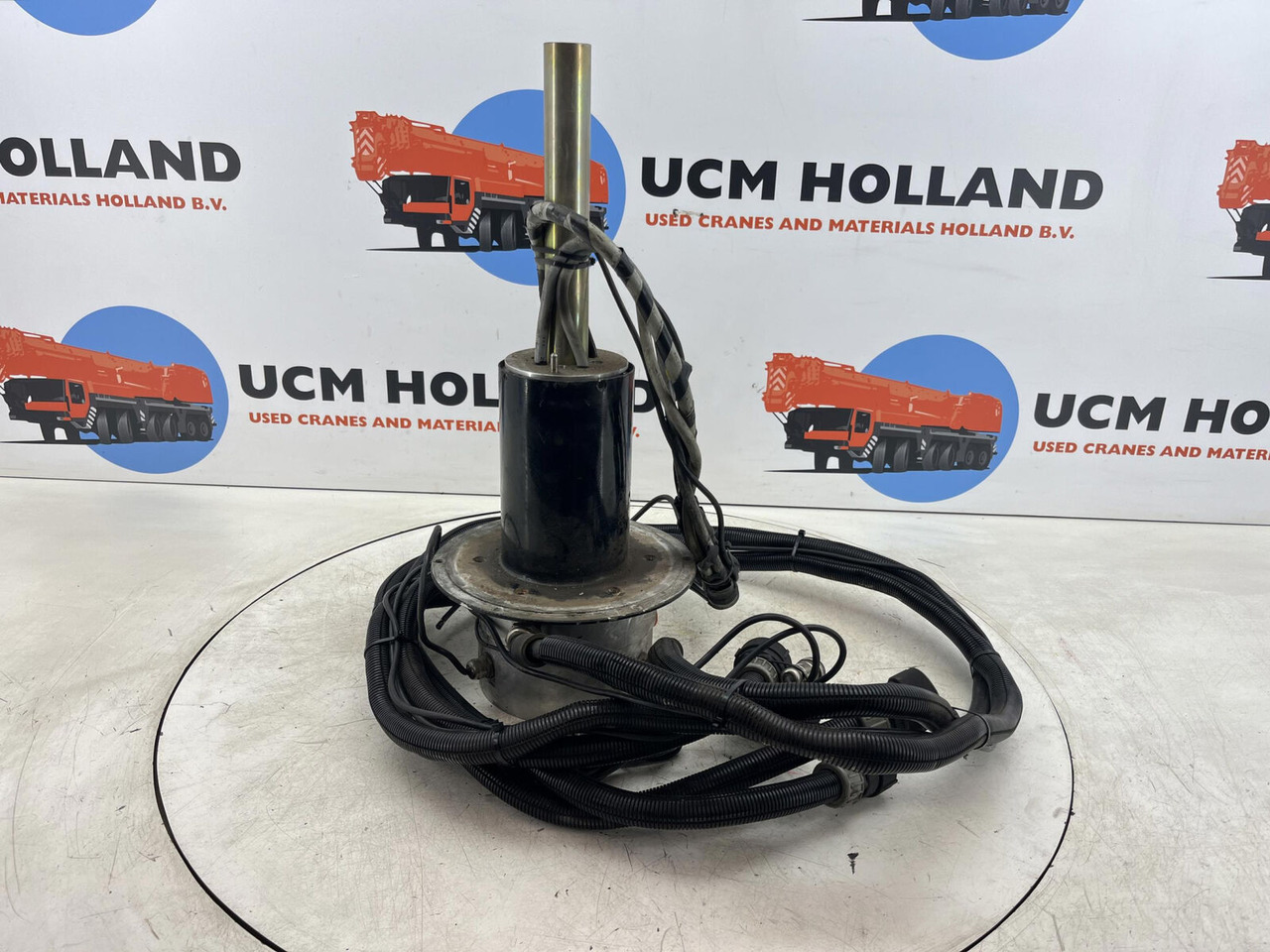 Terex AC slip ring assy - Pezullimi për Vinç: foto 3 Terex AC slip ring assy - Pezullimi për Vinç: foto 3