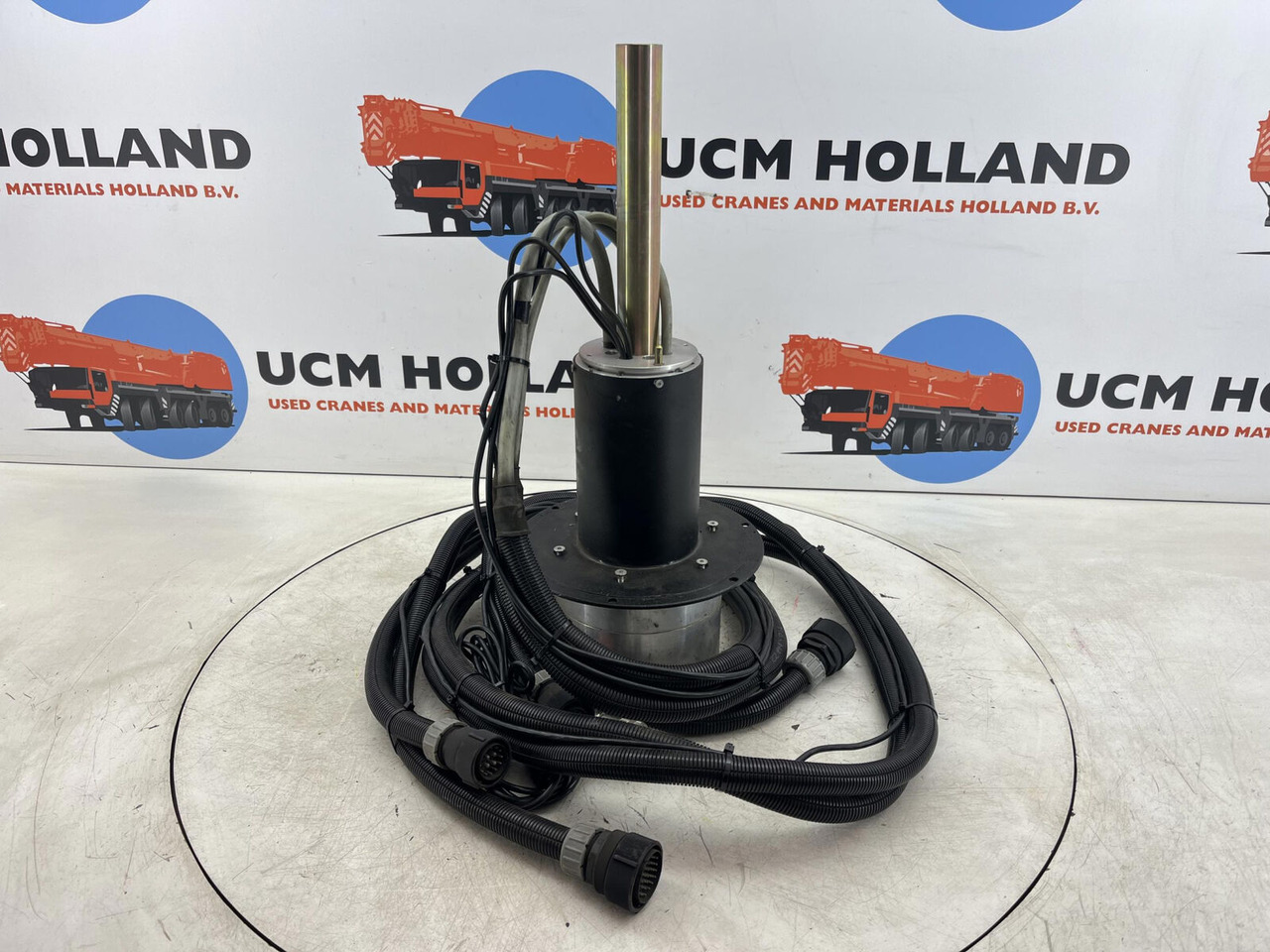 Terex AC slip ring assy - Sistemi elektrik për Vinç: foto 2 Terex AC slip ring assy - Sistemi elektrik për Vinç: foto 2