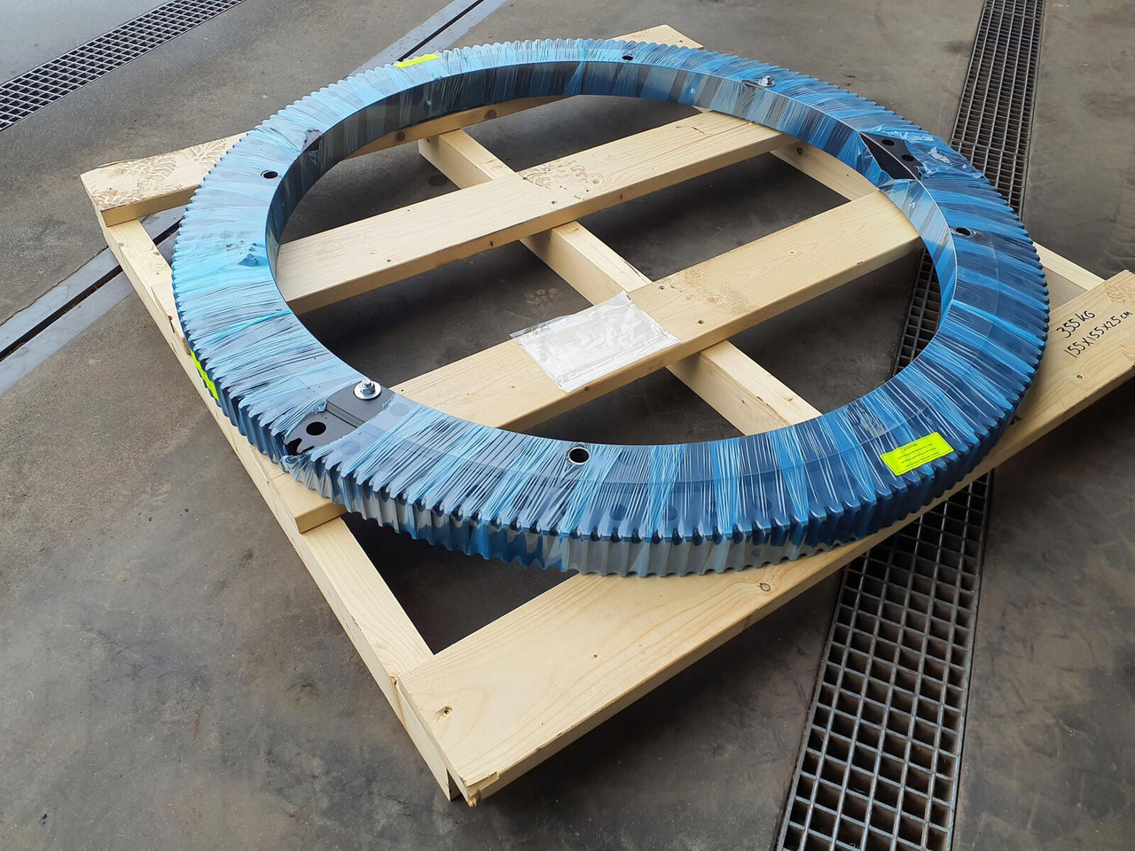 Terex Challenger 3160 slewing ring - Unazë rrotulluese për Autovinç: foto 1 Terex Challenger 3160 slewing ring - Unazë rrotulluese për Autovinç: foto 1