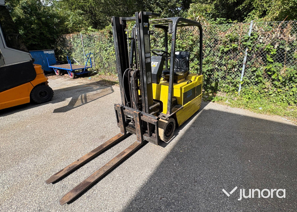 El truck - Caterpillar - Pirun elektrik: foto 1 El truck - Caterpillar - Pirun elektrik: foto 1