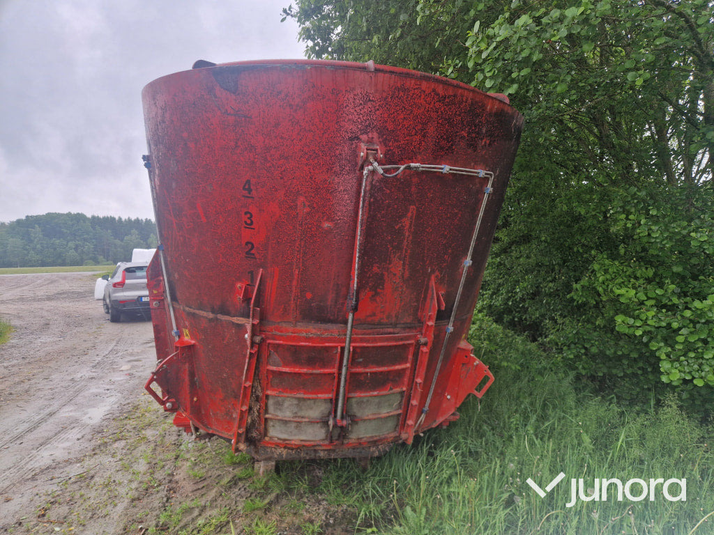 Foderblandare - RMH, 22 - Vagon për përzierjen e foragjereve: foto 4 Foderblandare - RMH, 22 - Vagon për përzierjen e foragjereve: foto 4