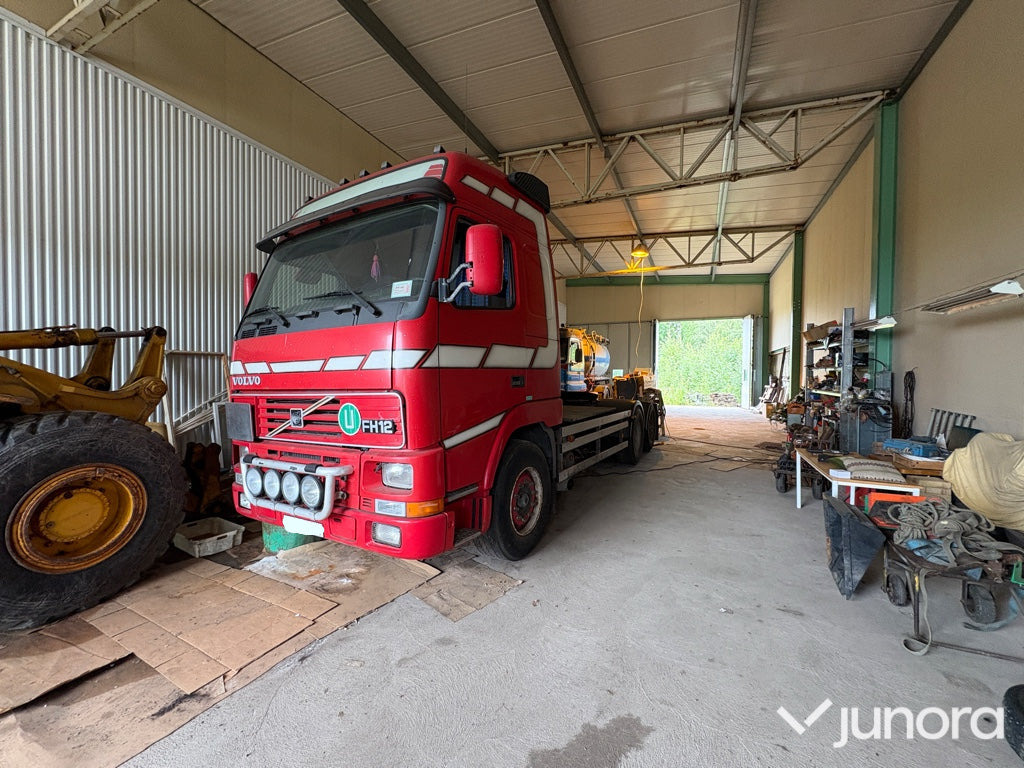 Lastbil - Volvo, FH12 6X2 - Gjysmë-kamion: foto 1 Lastbil - Volvo, FH12 6X2 - Gjysmë-kamion: foto 1