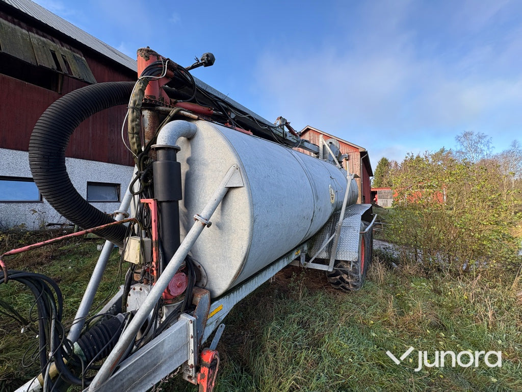 Gödseltunna - KIMADAN 15 kubik - Cisternë pleh i lëngshëm: foto 3 Gödseltunna - KIMADAN 15 kubik - Cisternë pleh i lëngshëm: foto 3