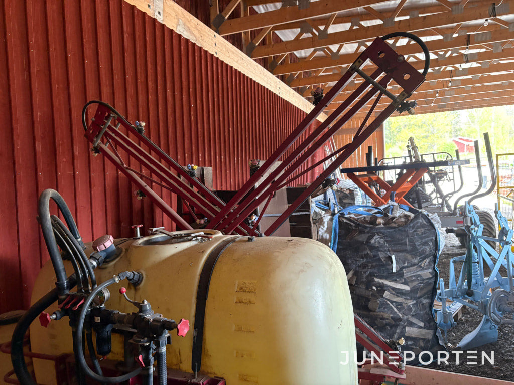 Hardi Växtskyddsspruta 1301 NK 800 - 12 SB - Spërkatës i montuar në traktor: foto 5 Hardi Växtskyddsspruta 1301 NK 800 - 12 SB - Spërkatës i montuar në traktor: foto 5