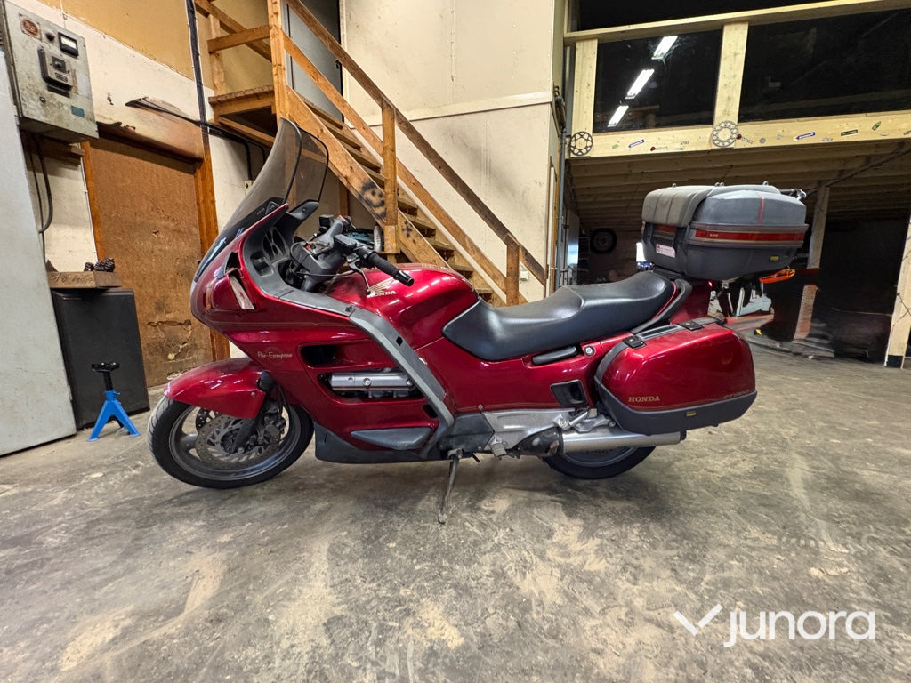 Motorcykel - Honda, ST1100 PAN EUROPEA - Motoçikleta: foto 2 Motorcykel - Honda, ST1100 PAN EUROPEA - Motoçikleta: foto 2