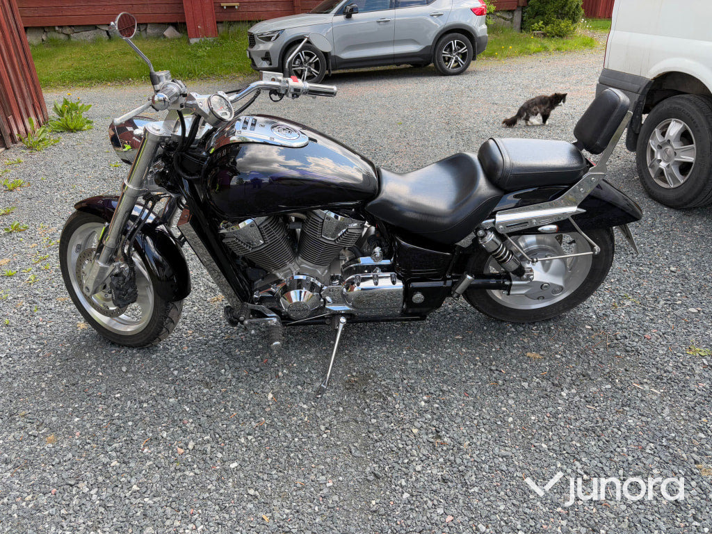 Motorcykel Honda VTX 1800C - Motoçikleta: foto 4 Motorcykel Honda VTX 1800C - Motoçikleta: foto 4