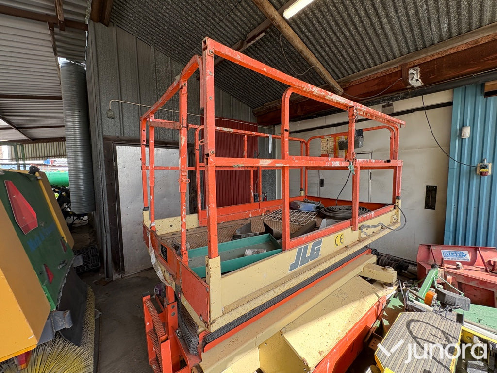 Saxlift JLG Industries 2658E - Ngritës gërshërë: foto 3 Saxlift JLG Industries 2658E - Ngritës gërshërë: foto 3