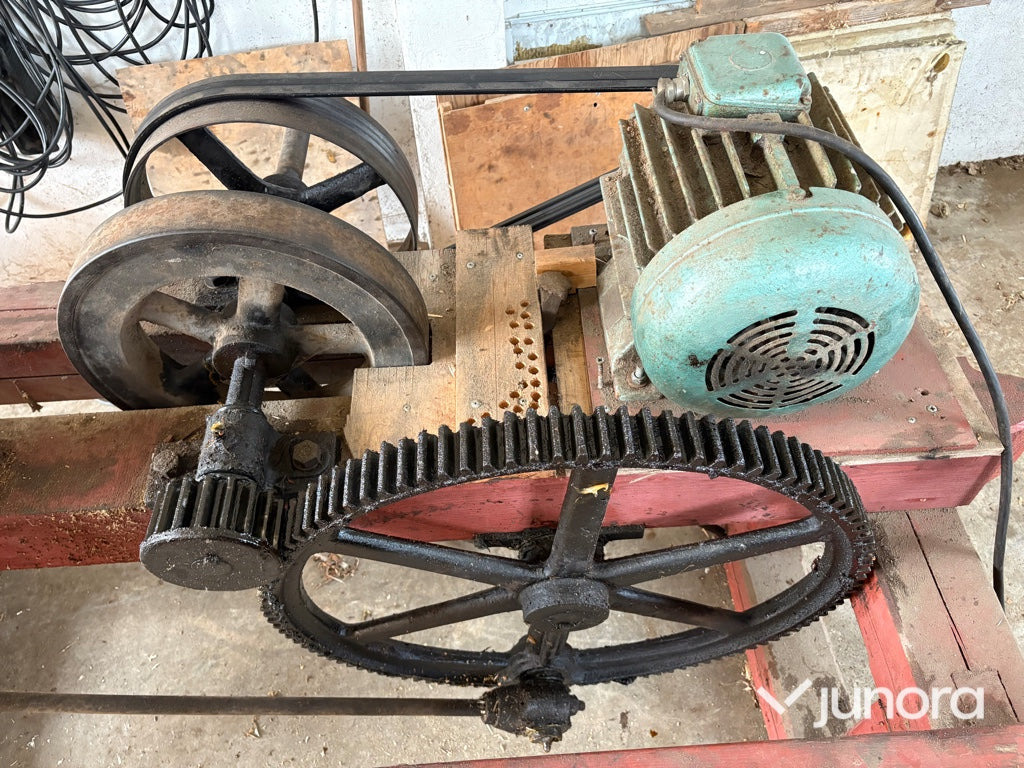 Spånhyvel - Makineri për përpunimin e drurit: foto 4 Spånhyvel - Makineri për përpunimin e drurit: foto 4