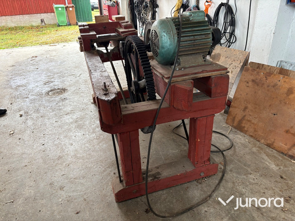 Spånhyvel - Makineri për përpunimin e drurit: foto 3 Spånhyvel - Makineri për përpunimin e drurit: foto 3