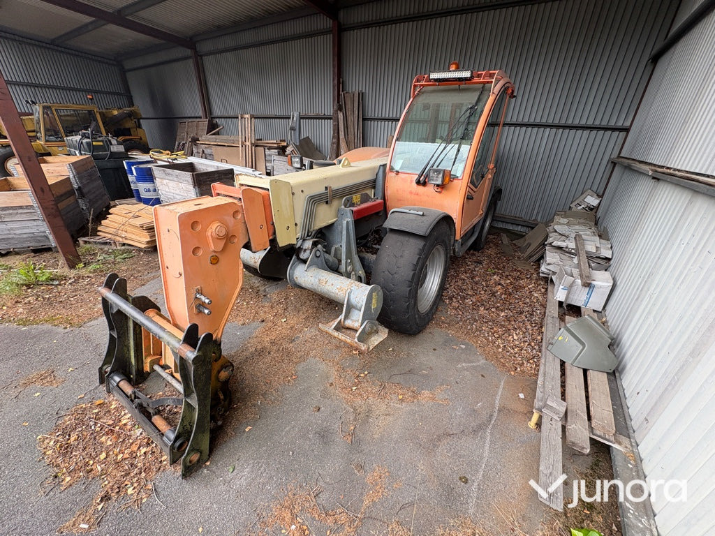 Teleskoplastare JLG 4017PS - Ekskavator teleskopik: foto 1 Teleskoplastare JLG 4017PS - Ekskavator teleskopik: foto 1